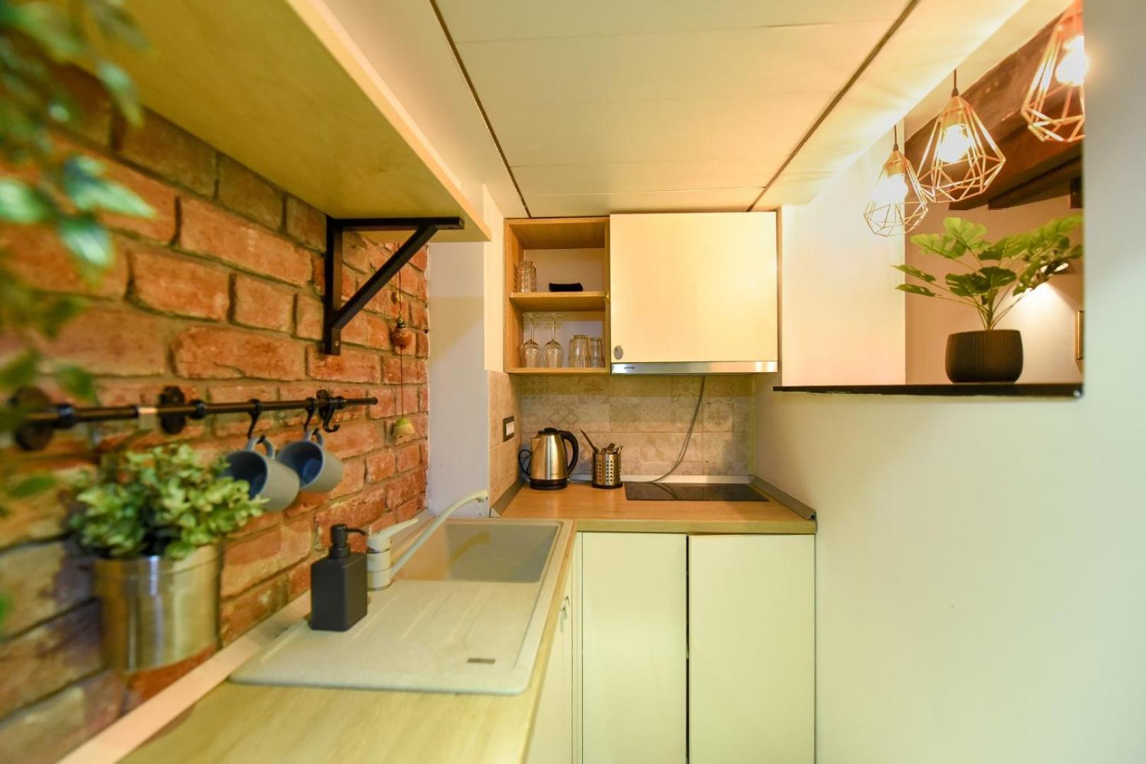 Central Comfort - Duplex-Style Studios On Regina Elisabeta Bucarest Habitación foto
