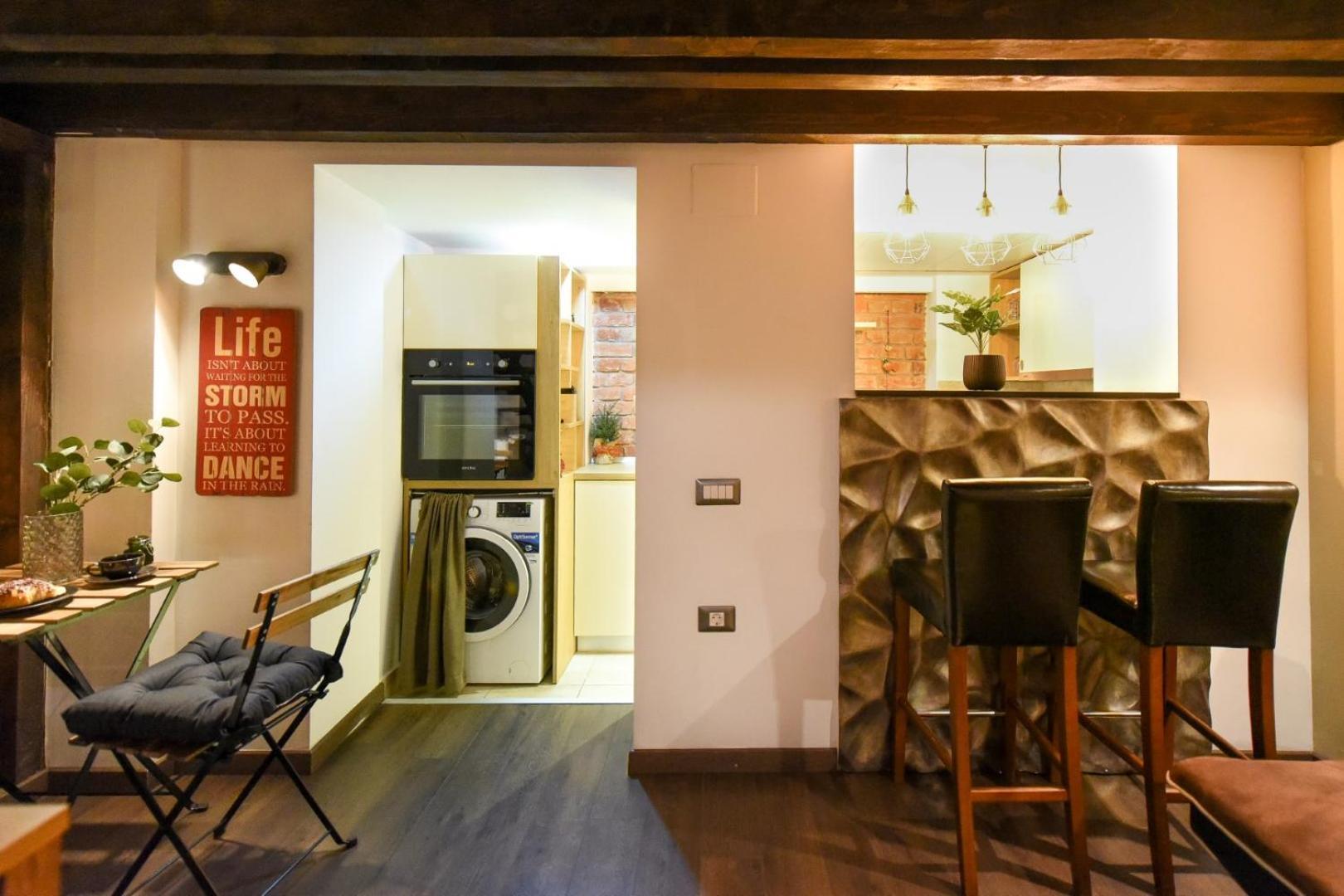 Central Comfort - Duplex-Style Studios On Regina Elisabeta Bucarest Habitación foto