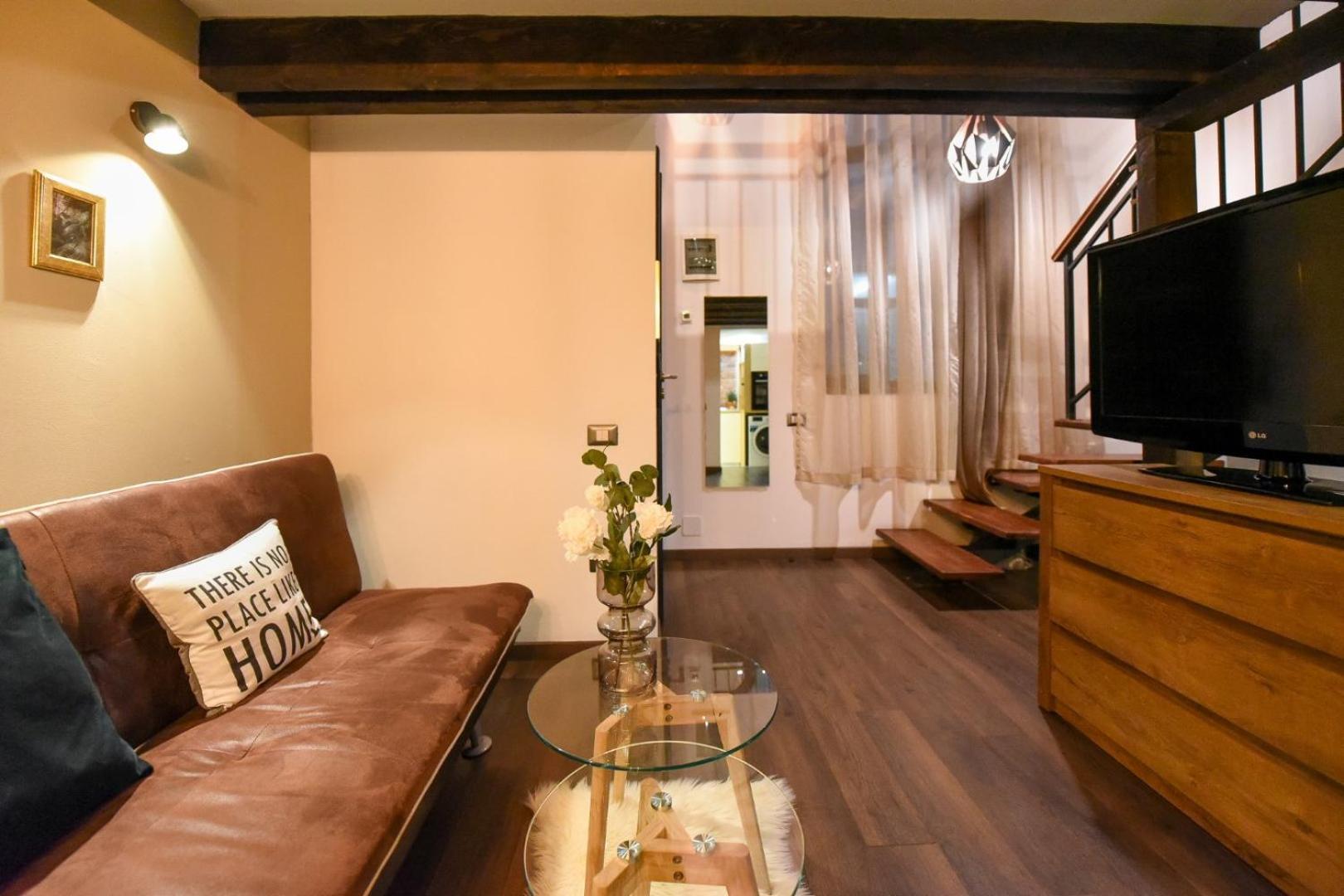 Central Comfort - Duplex-Style Studios On Regina Elisabeta Bucarest Habitación foto