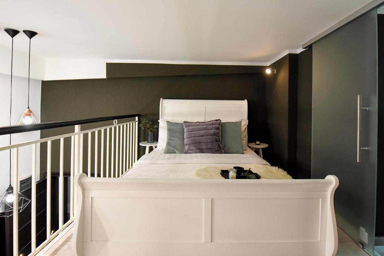 Central Comfort - Duplex-Style Studios On Regina Elisabeta Bucarest Habitación foto